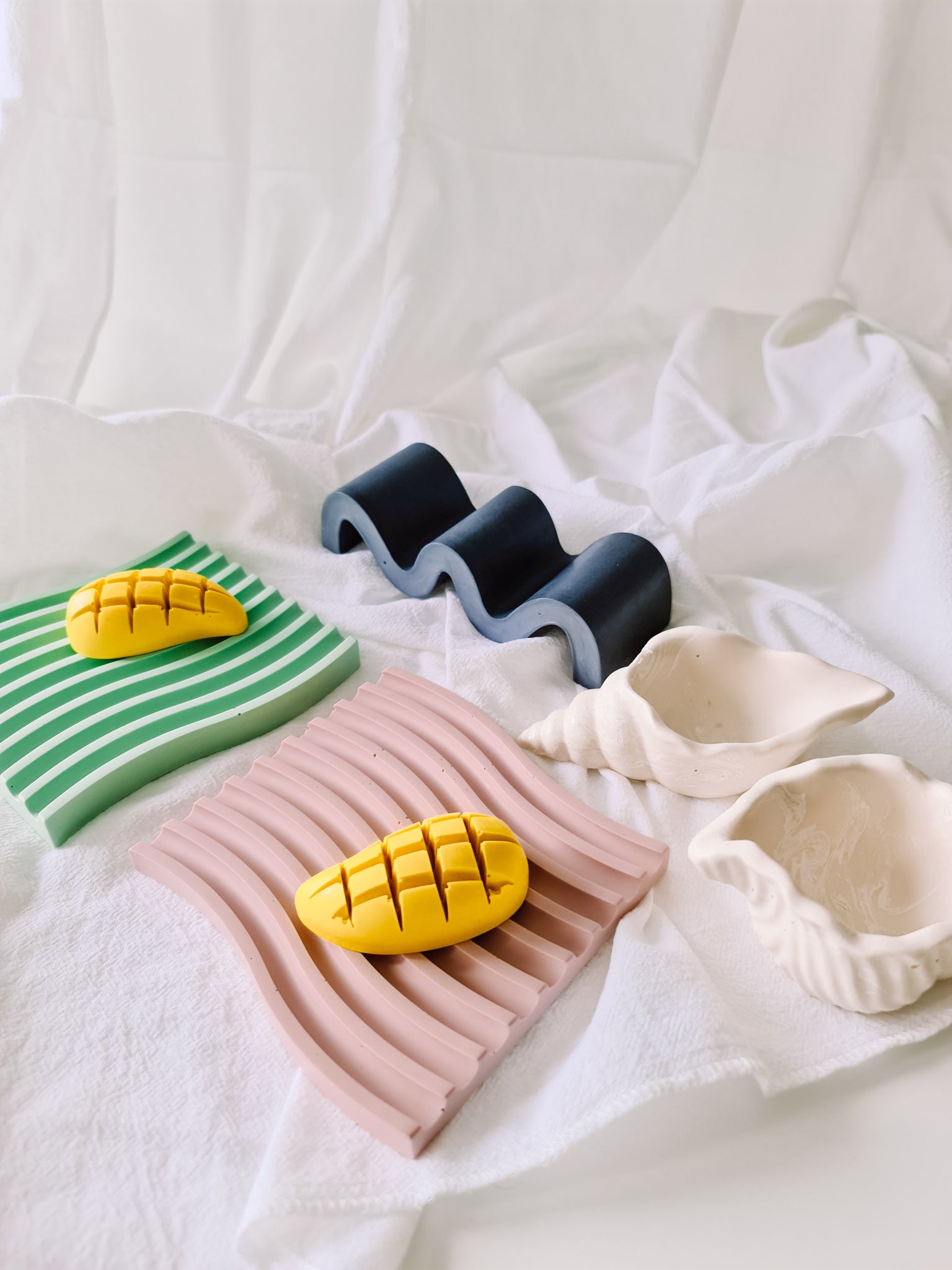 [Online Exclusive] White Marble Seashells Set